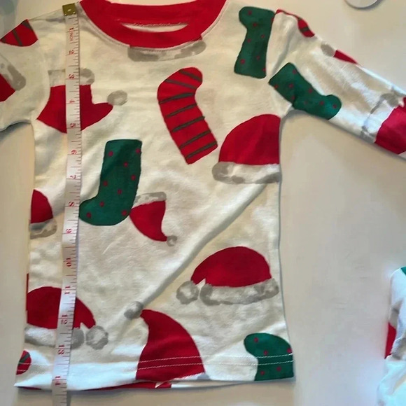 Carter’s Christmas, two piece, snug fit, long sleeve 18 months - Picture 6 of 14